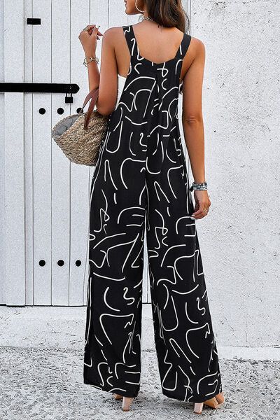 Bedruckter Overall mit weiten Trägern und Taschen