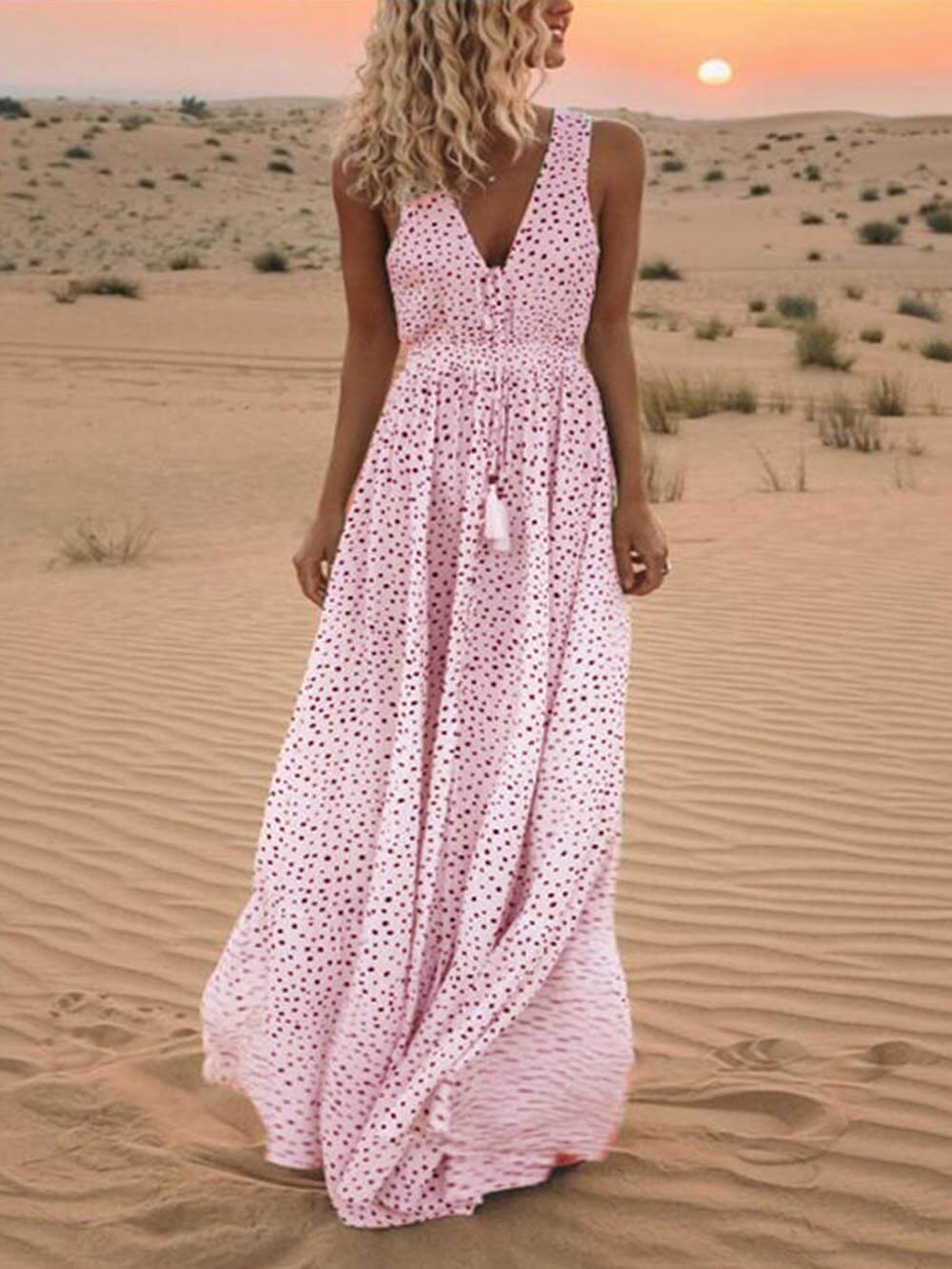 Böhmisches ärmelloses Maxikleid mit V-Ausschnitt und Tupfenmuster
