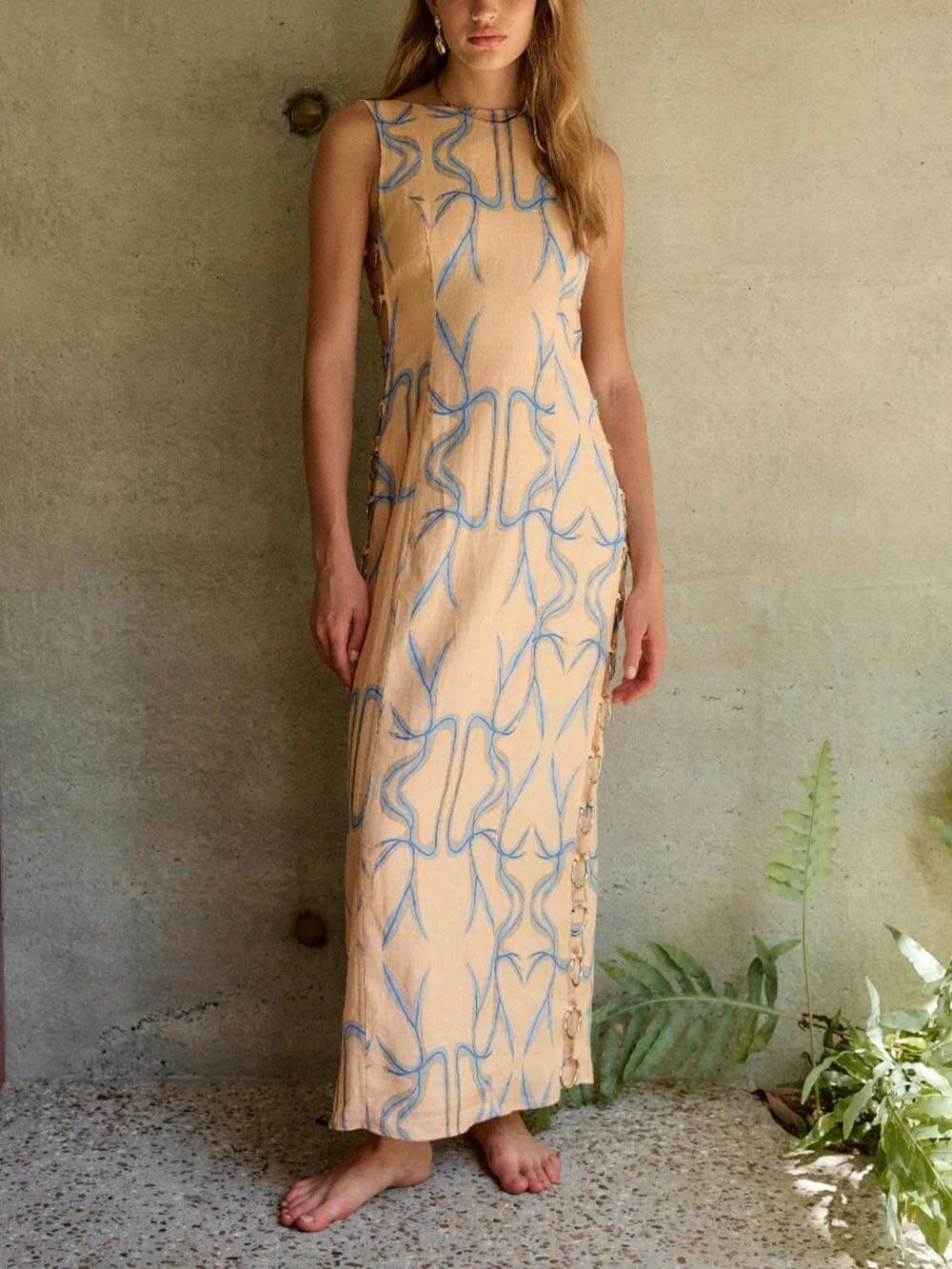 Ärmelloses Midikleid mit Signature-Druck und Reifenverzierungen