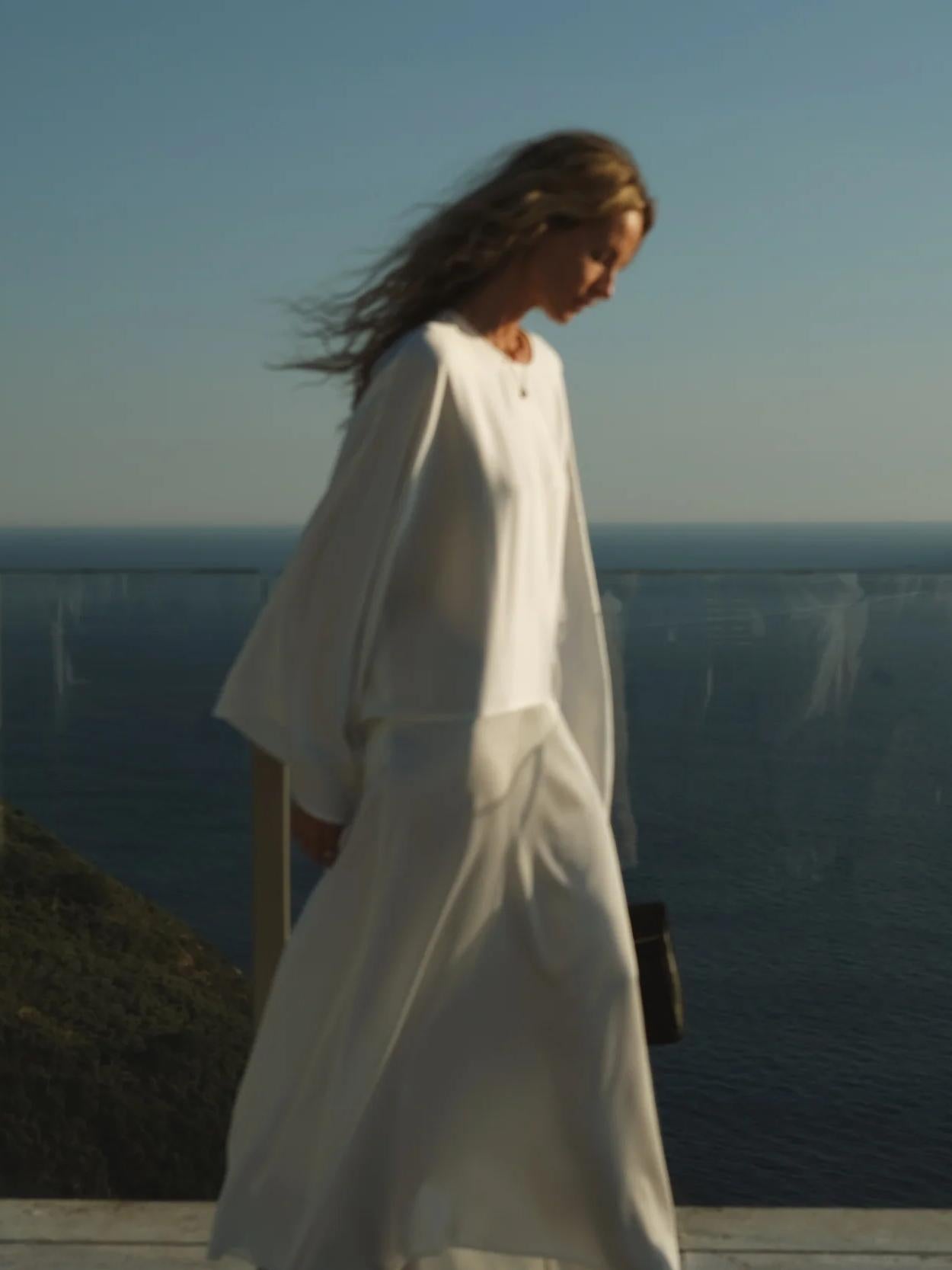 Maxikleid "Schimmernde Einfachheit"