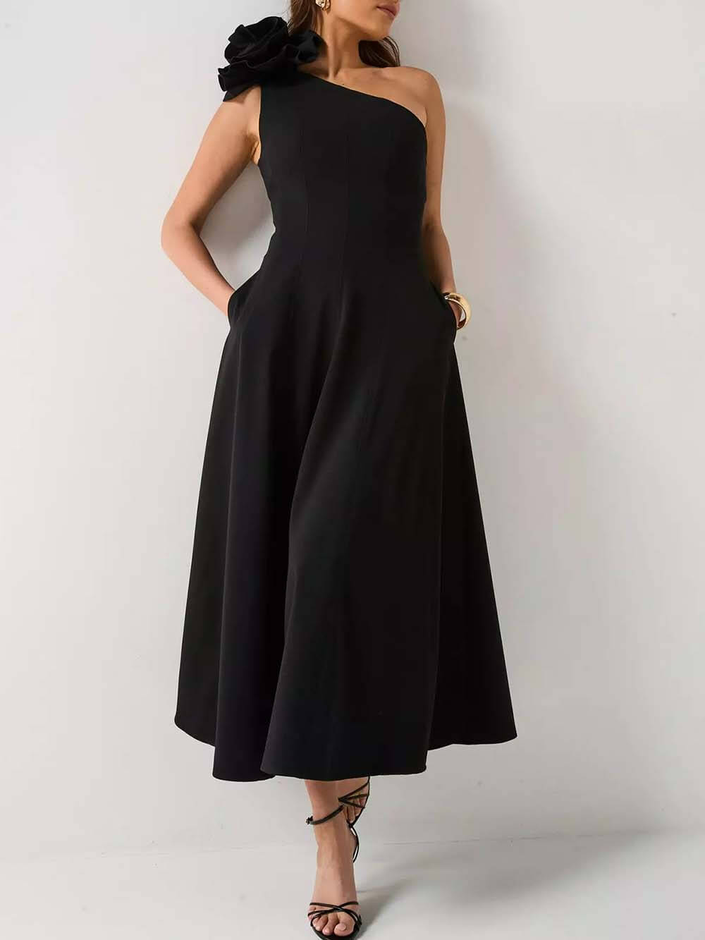 Exquisites One-Shoulder-Midi-Kleid mit Korsage