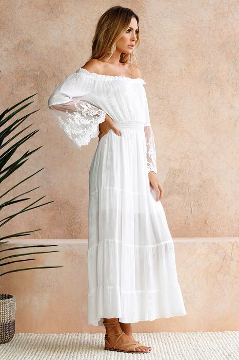 Schulter-Maxikleid: bestickte, ausgestellte Ärmel aus Spitze