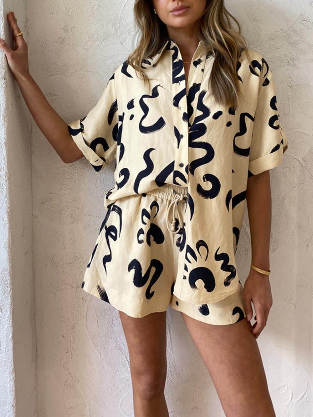 Einzigartiges warmes Sonnen-Print locker sitzendes Hemd-Shorts-Set