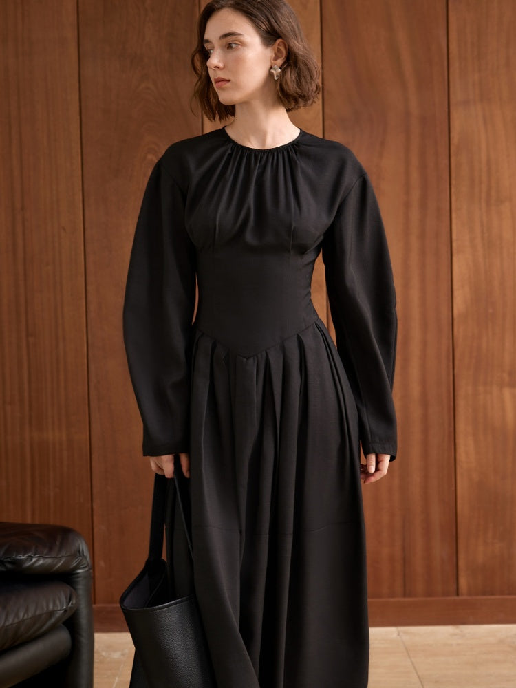 Pariser Falten-Midi-Kleid