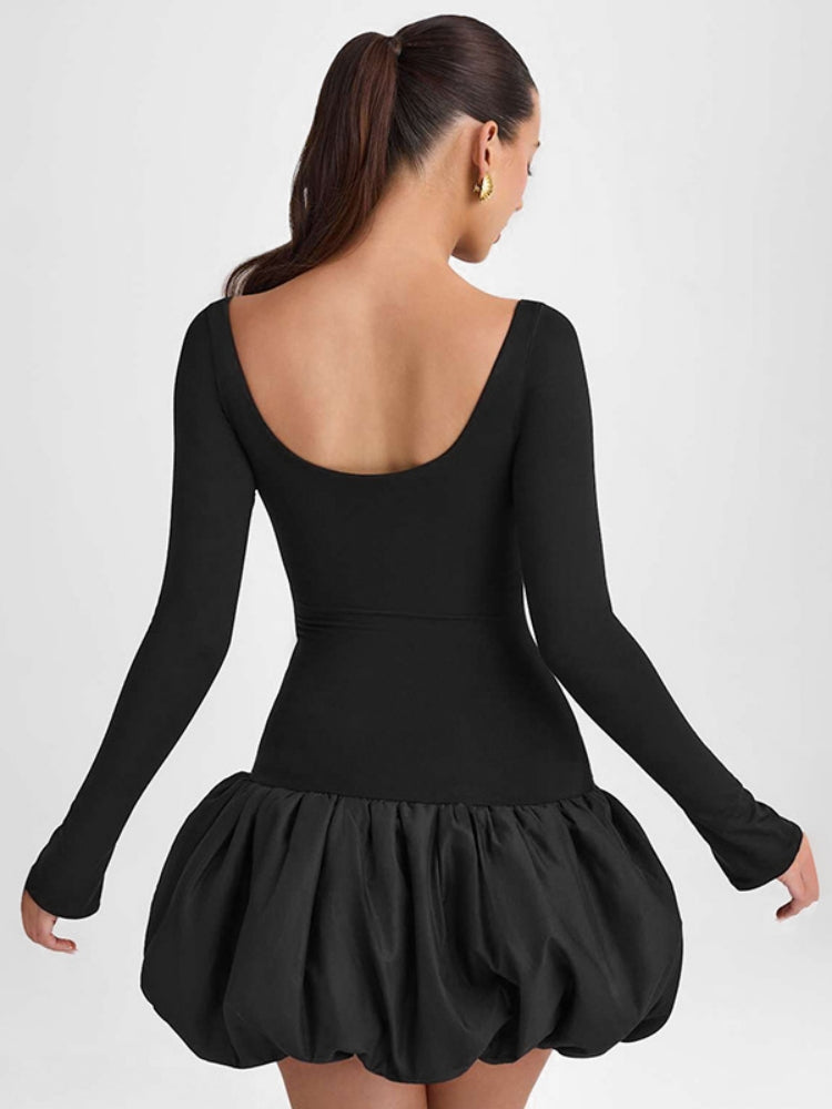 Elegantes Colorblock-Kleid mit U-Boot-Ausschnitt