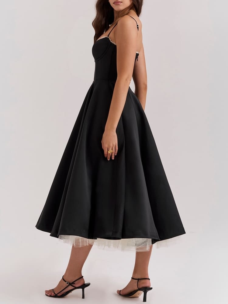 Schwarzes Tüll-Midikleid