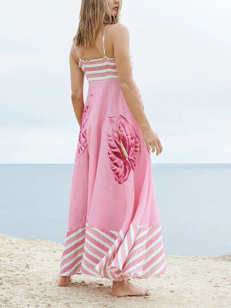 Geblümtes, gestreiftes Paneel-Latz-Maxikleid