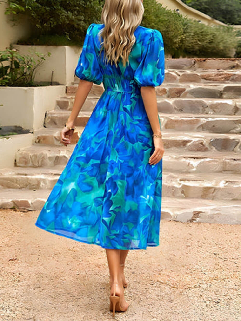 Elegantes bedrucktes Midikleid