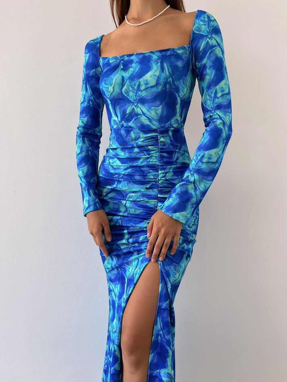 Trägerloses Maxi-Kleid mit gesmoktem Oberteil
