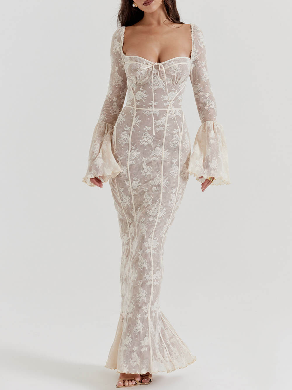 Vintage cremefarbenes Spitzen-Maxikleid