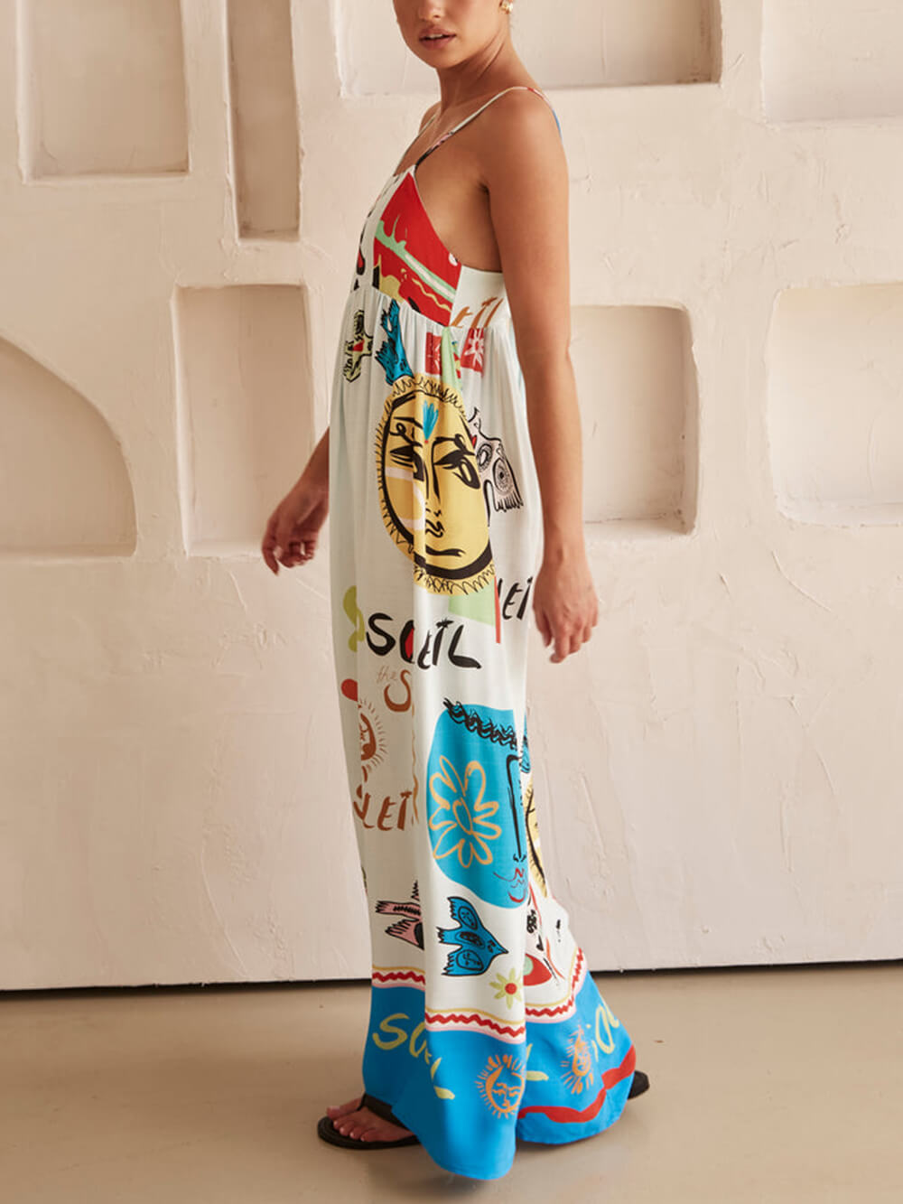 Raffiniertes Satin-Maxikleid mit einzigartigem Print