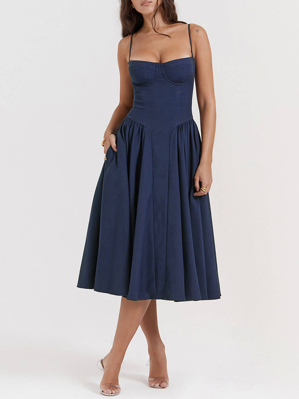 Trägerloses V-Ausschnitt-Midikleid