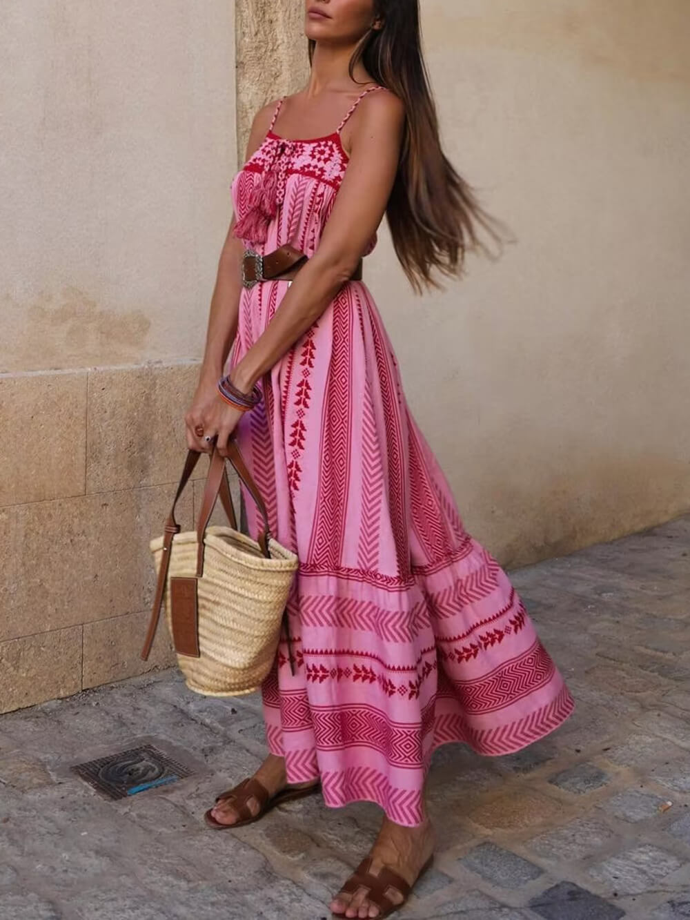 Maxikleid im Ethno-Stil aus Strick