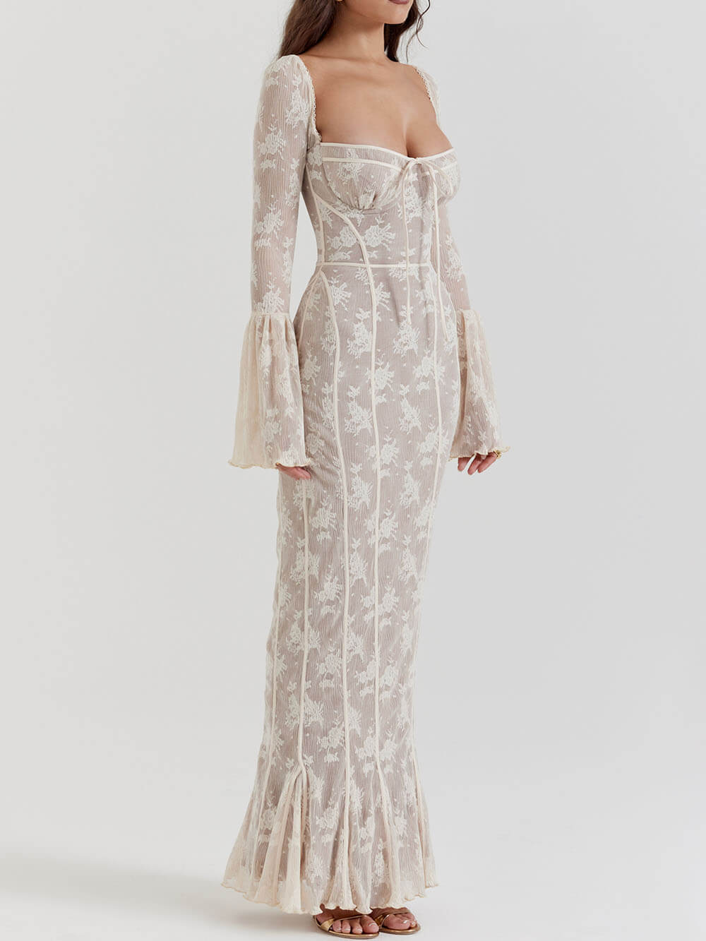 Vintage cremefarbenes Spitzen-Maxikleid