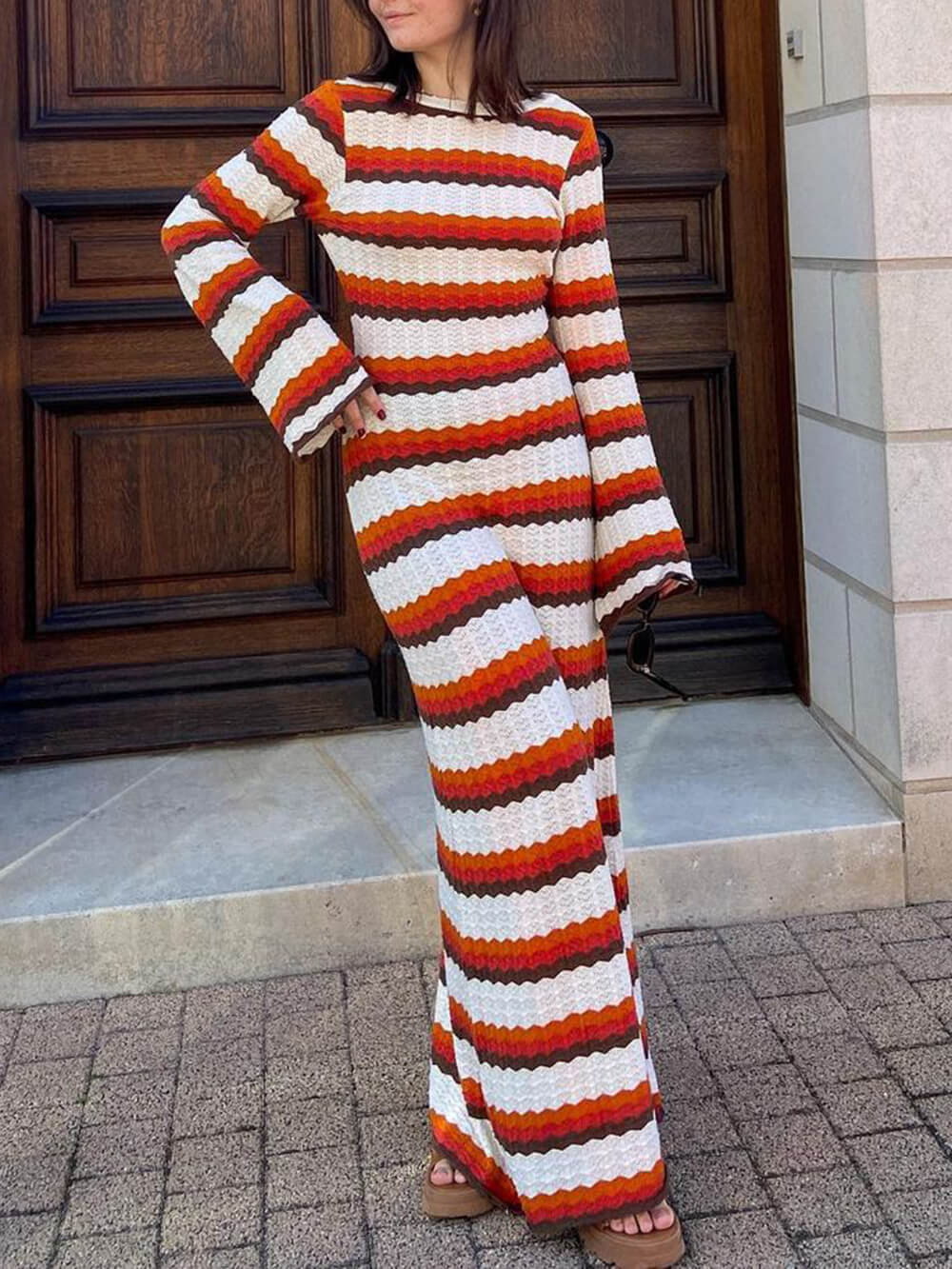 Gehäkeltes Maxikleid mit Zickzackmuster und offenem Rücken
