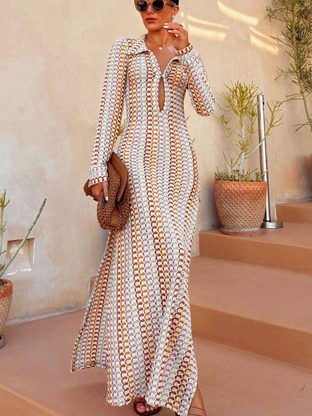 Boho Maxikleid mit V-Ausschnitt, Kragen, Seitenschlitz und Wellenstreifen-Häkelmuster – Braun