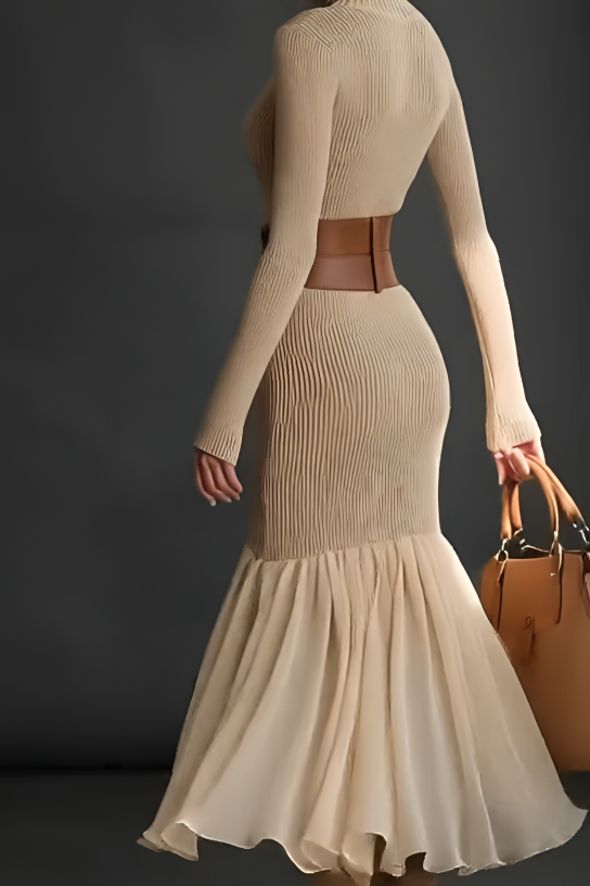 Elegantes Rollkragen-Strickkleid
