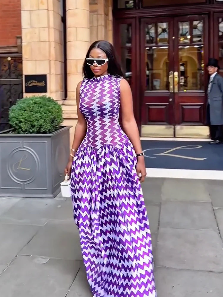 Violettes Maxikleid mit Zickzack-Print