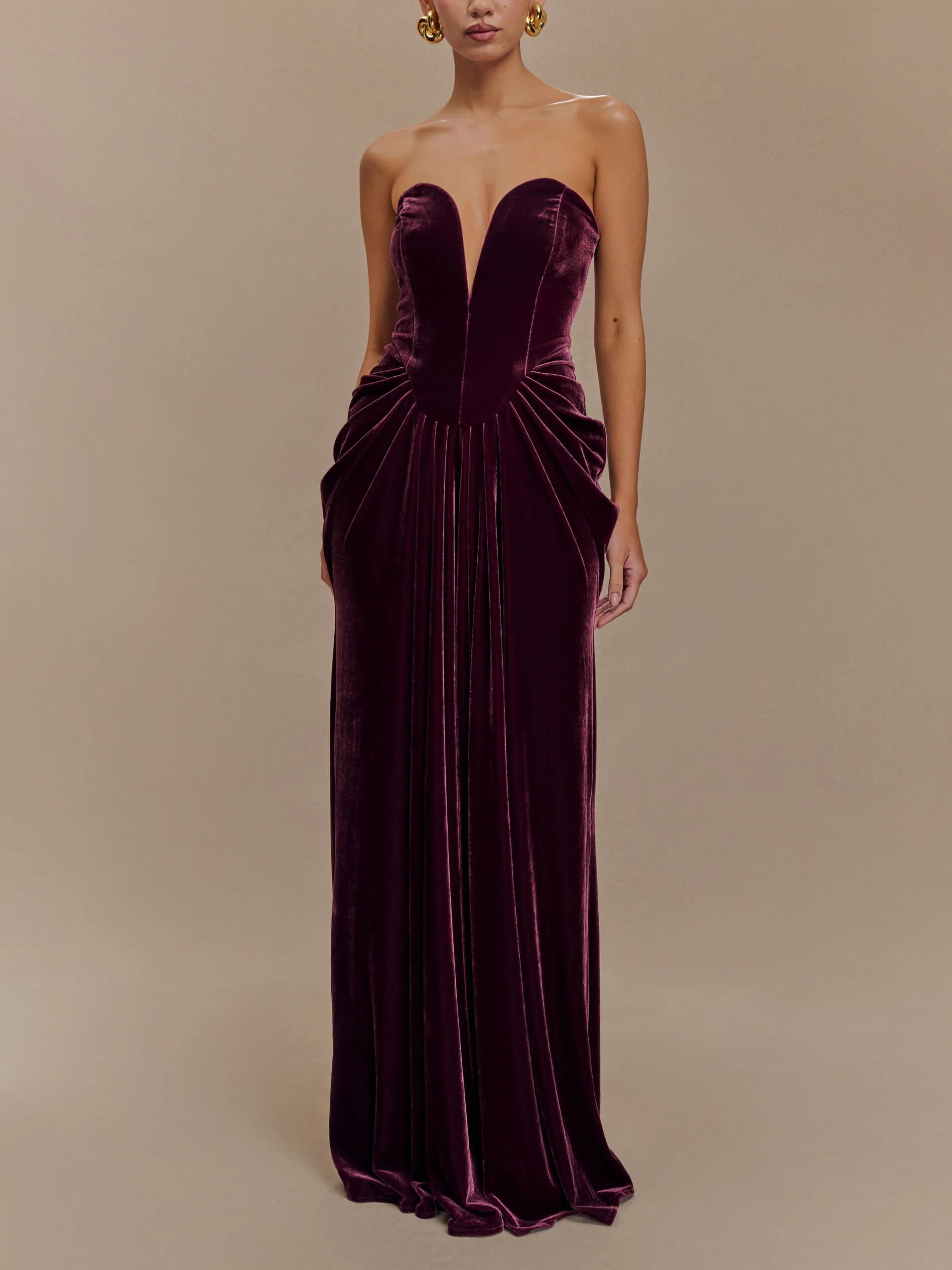 Trägerloses Samt-Maxikleid – Pflaume