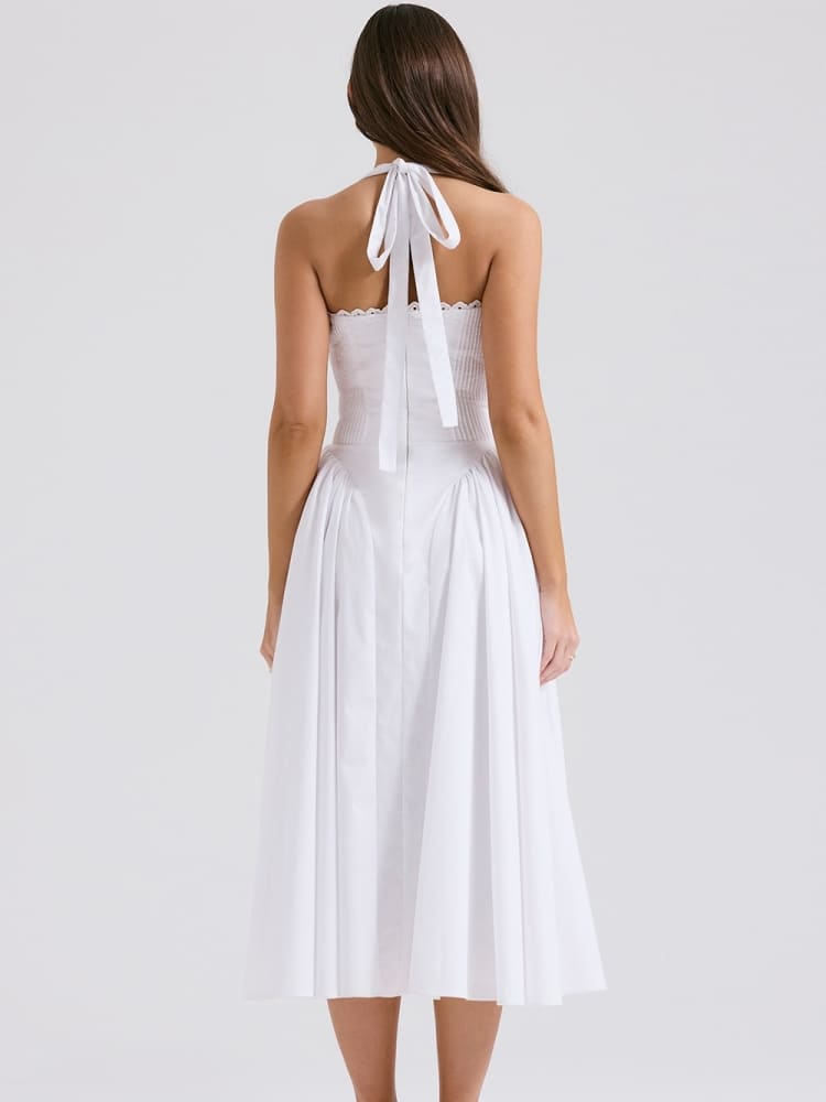 Weißes rückenfreies Neckholder-Midikleid