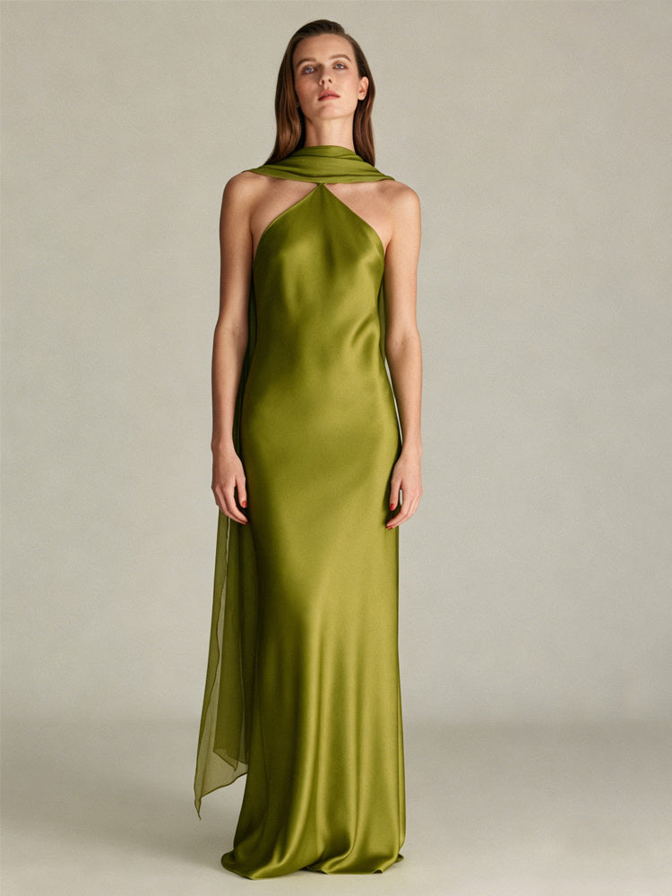 Das Kleid mit abnehmbarem Umhang