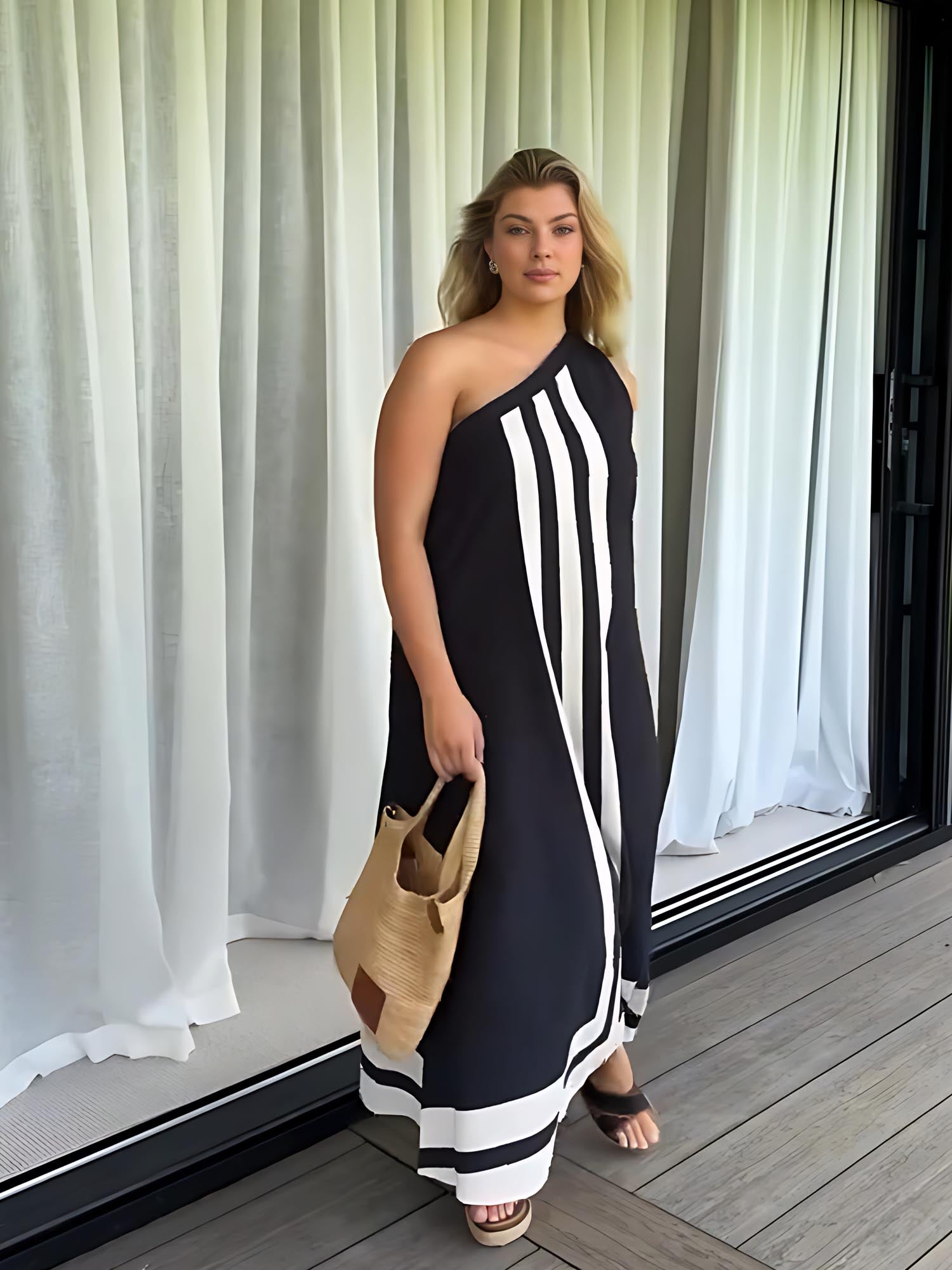Midi-Kleid mit asymmetrischem Ausschnitt