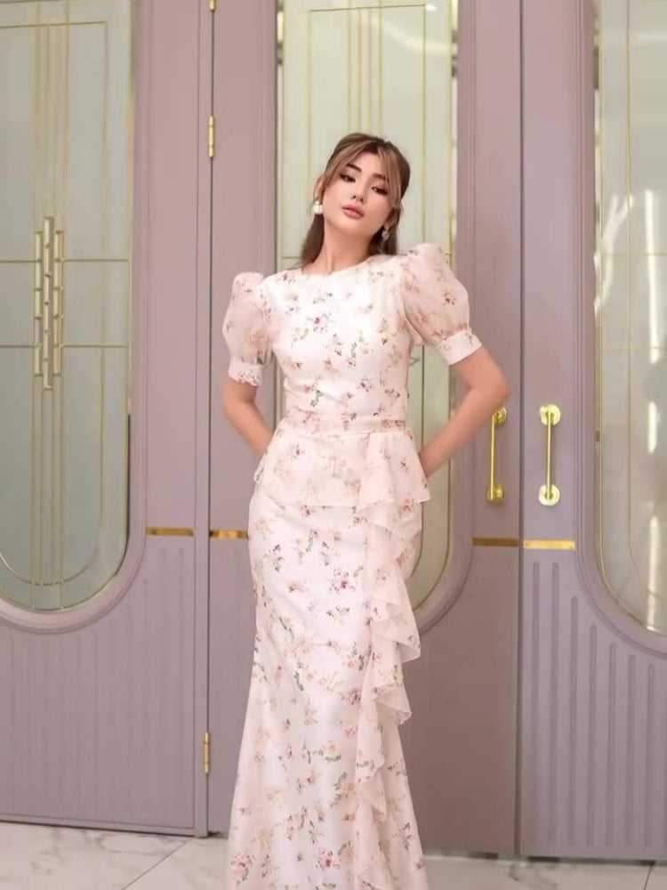 Sommerblüten-Kleid in Teelänge
