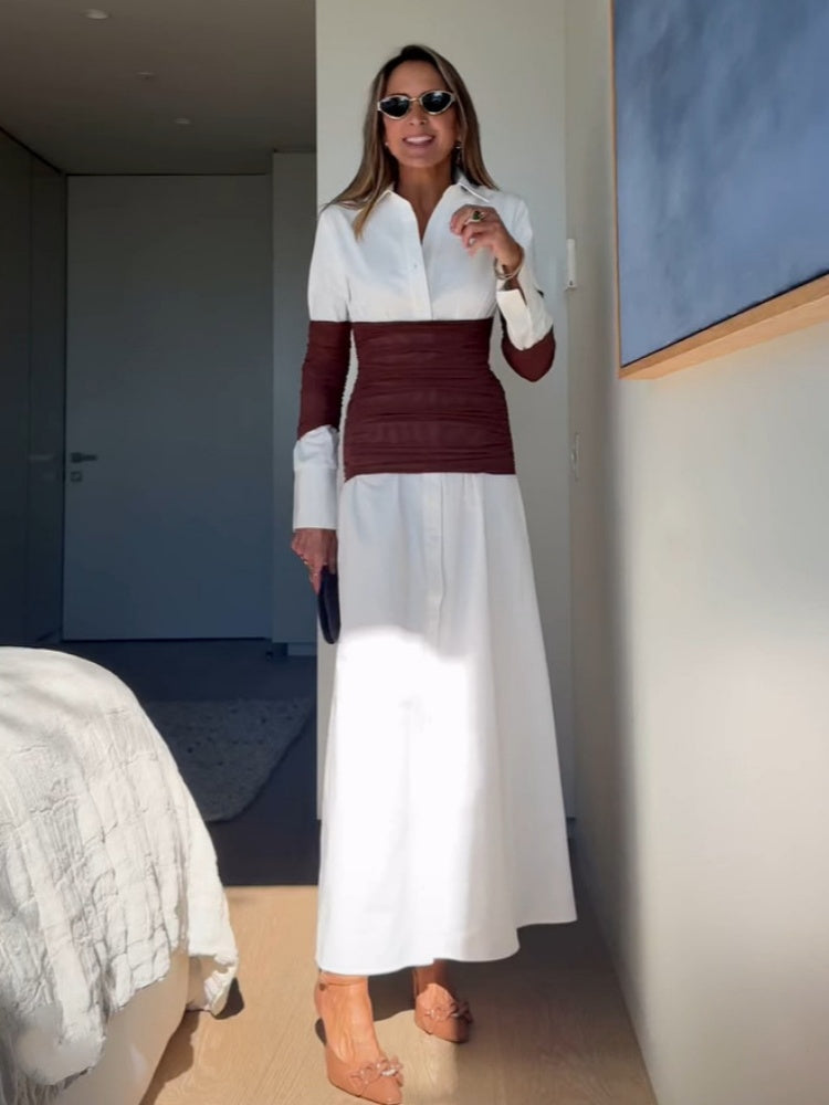 Farbenfrohes Hemdblusenkleid mit Schlitz
