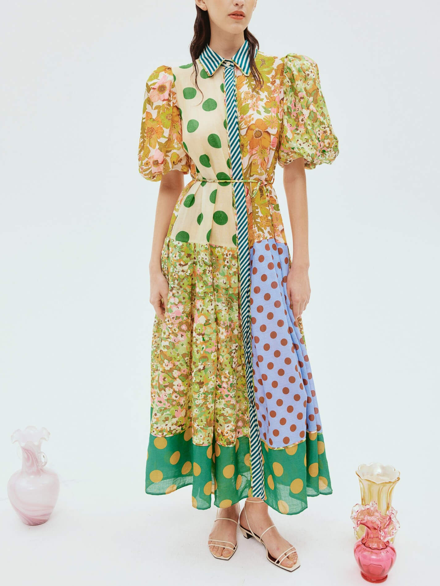 Exquisites Midi-Kleid mit Retro-Blumenmuster und Puffärmeln