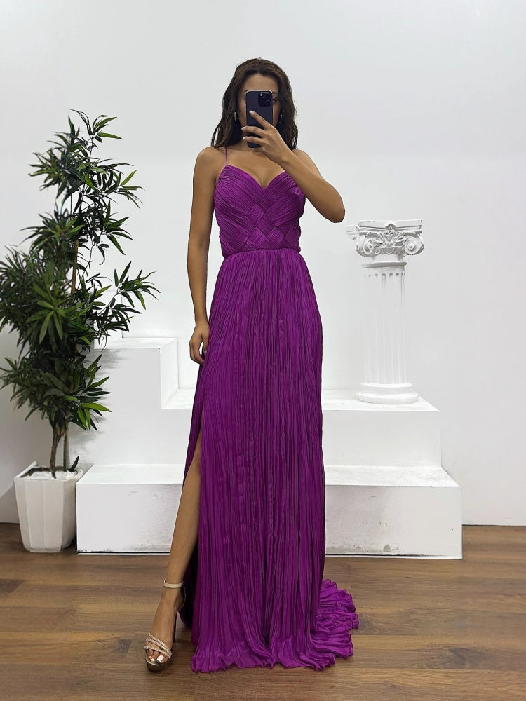 Plissiertes ärmelloses Maxikleid