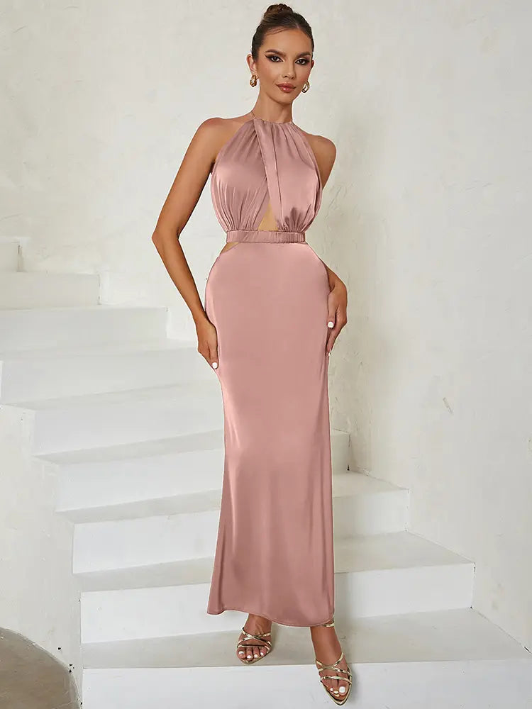 Eng anliegendes Abendkleid