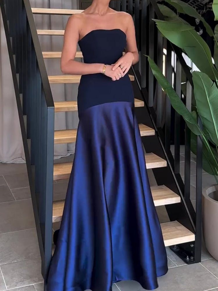 Voluminöses ärmelloses Maxikleid