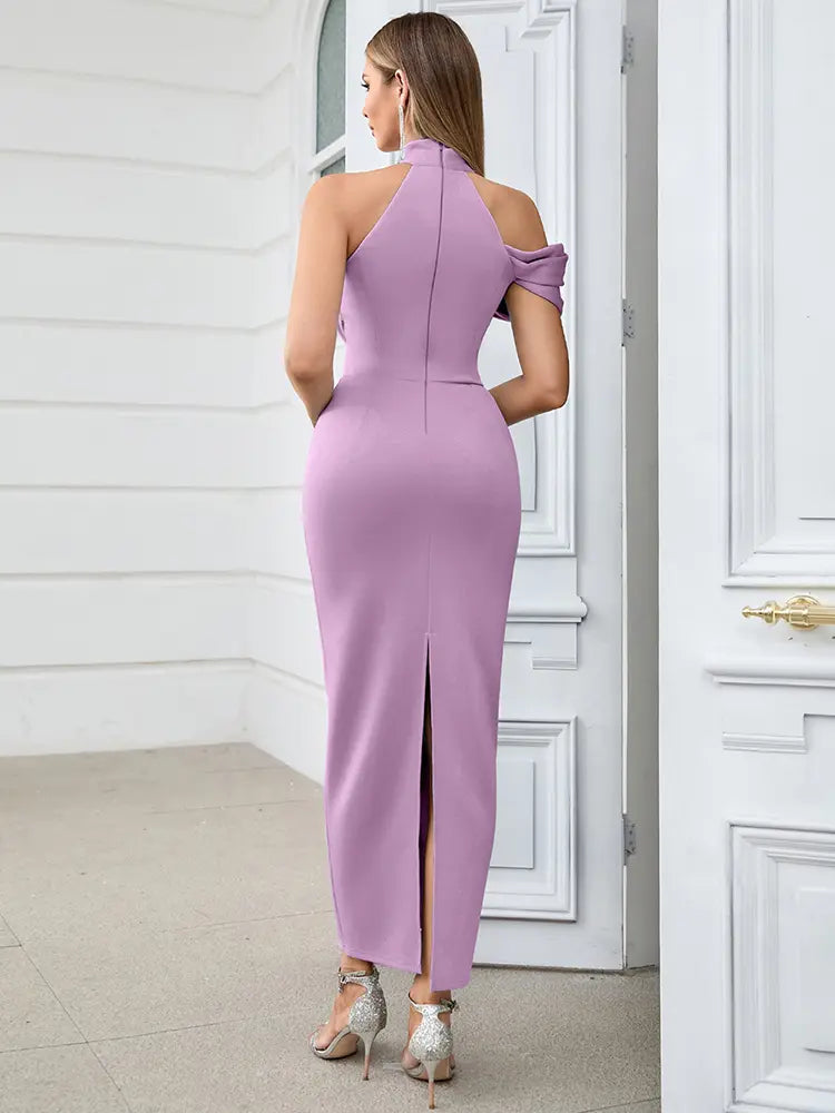 Elegantes, asymmetrisches Neckholderkleid