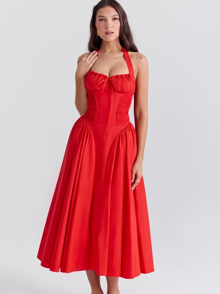 Rotes rückenfreies Neckholder-Midikleid