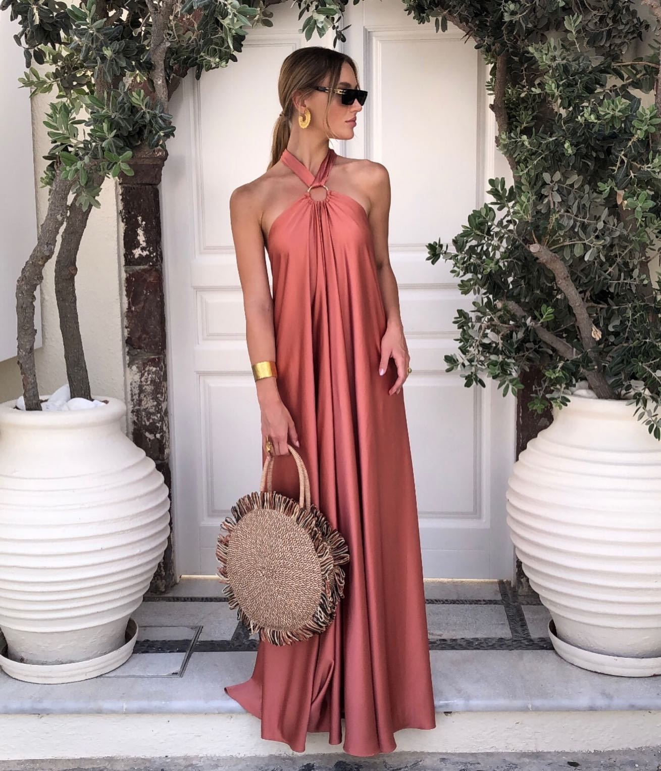 Satin Elegantes langes Maxikleid: Rückenausschnitt Neckholder