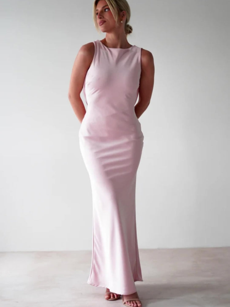 Figurbetontes ärmelloses Kleid