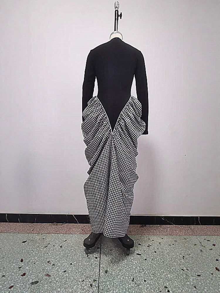 Kariertes Twist-Maxikleid