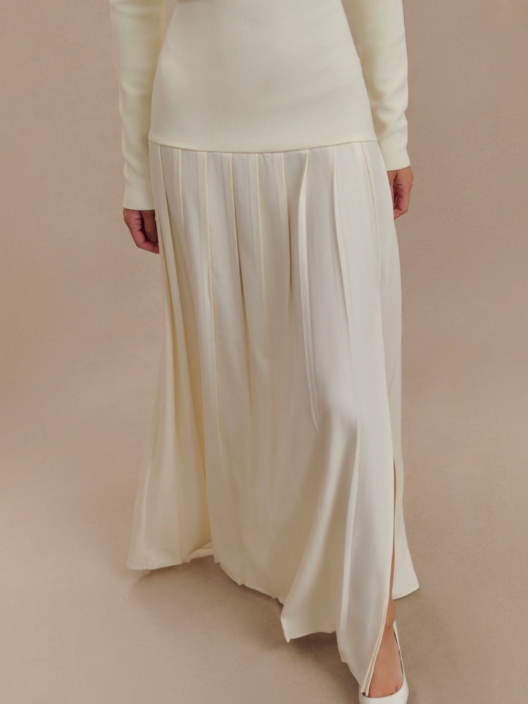 Gestricktes schulterfreies Maxikleid – Elfenbein