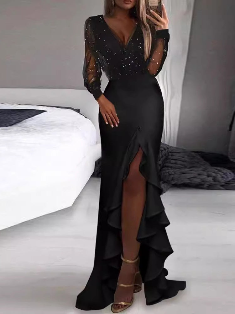 Schwarzes Bodycon-Kleid mit transparenten Einsätzen
