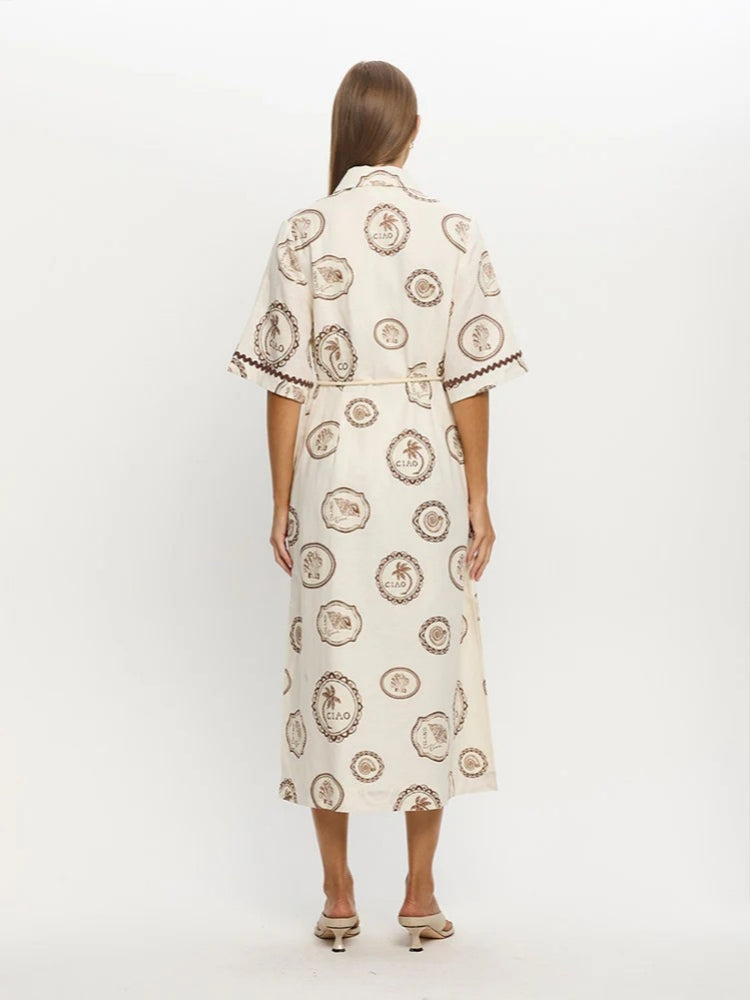 Kleid mit Hemdkragen und kurzen Ärmeln
