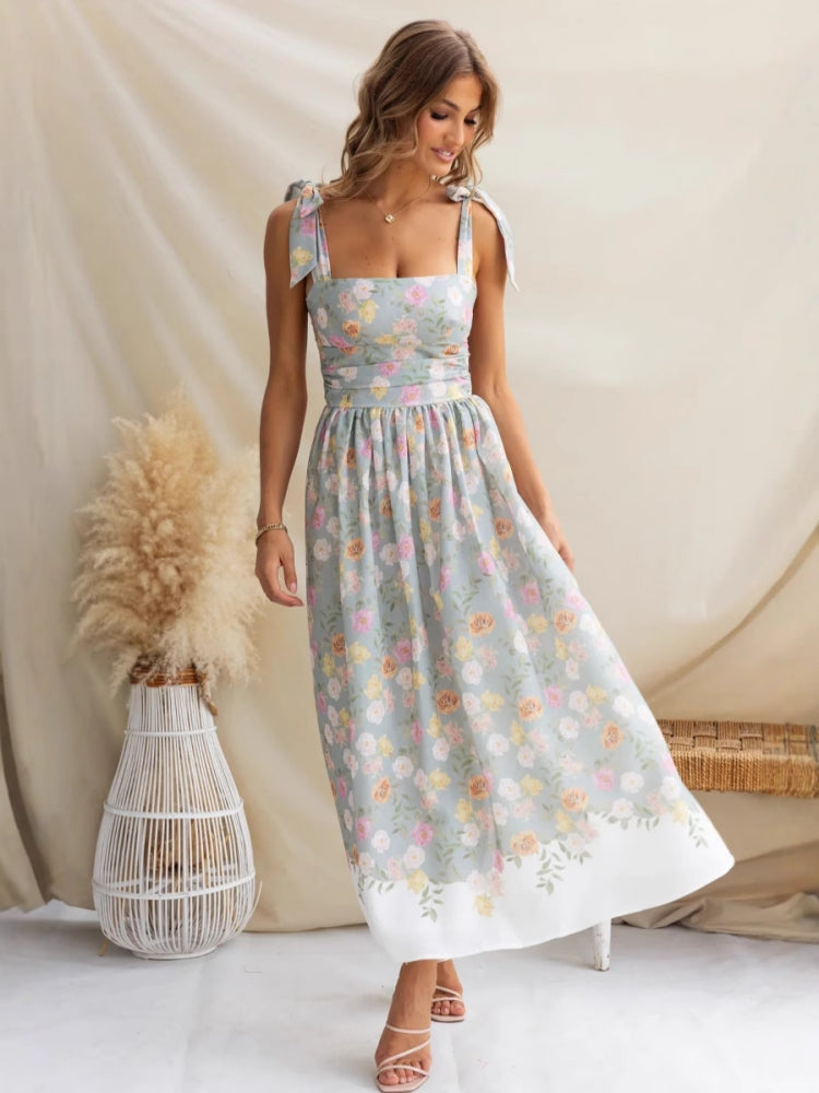 Sommerliches neues französisches Blumen-Slip-Midikleid