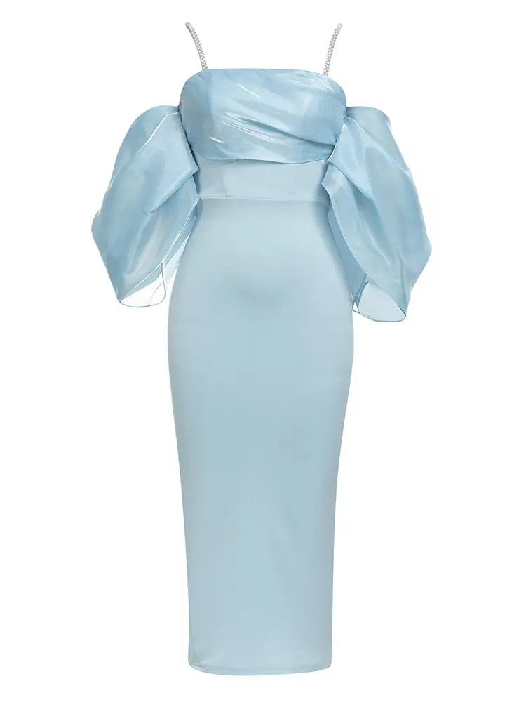 Kleid mit Blütenärmeln und Rückenschlitz