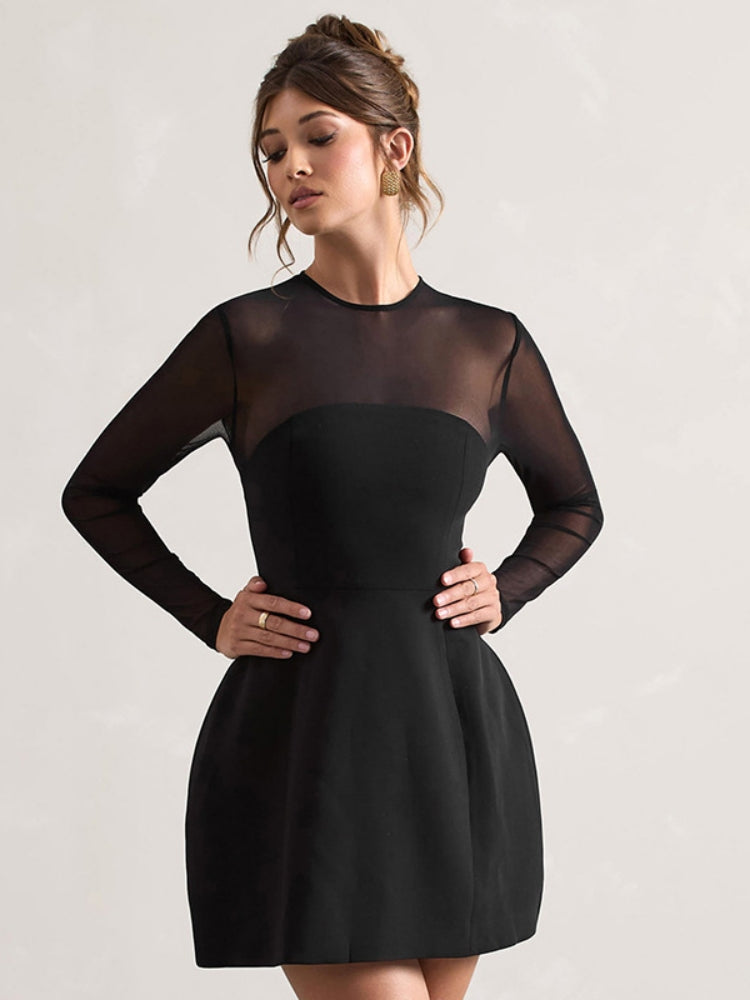 Durchsichtiges elegantes Mini-Mesh-Kleid