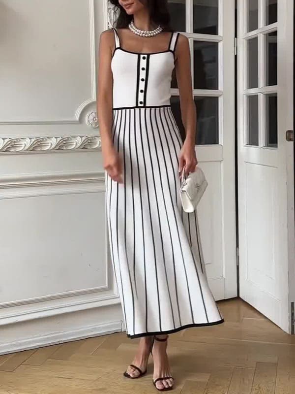 Gestreiftes Colorblock-Strick-Midikleid mit Spaghettiträgern