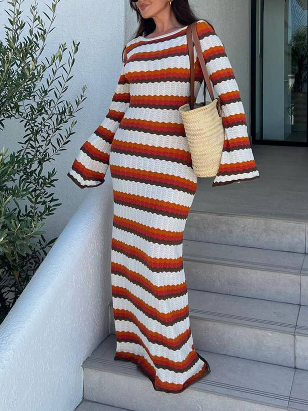 Gehäkeltes Maxikleid mit Zickzackmuster und offenem Rücken