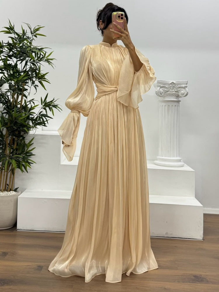 Französisch inspirierte Maxikleid mit Taillenbetonung