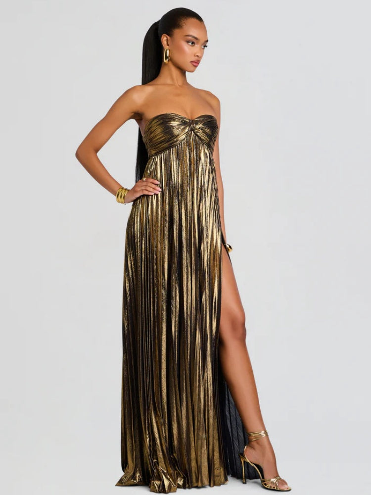 Raffiniertes, geknotetes Abendkleid mit Schlitz