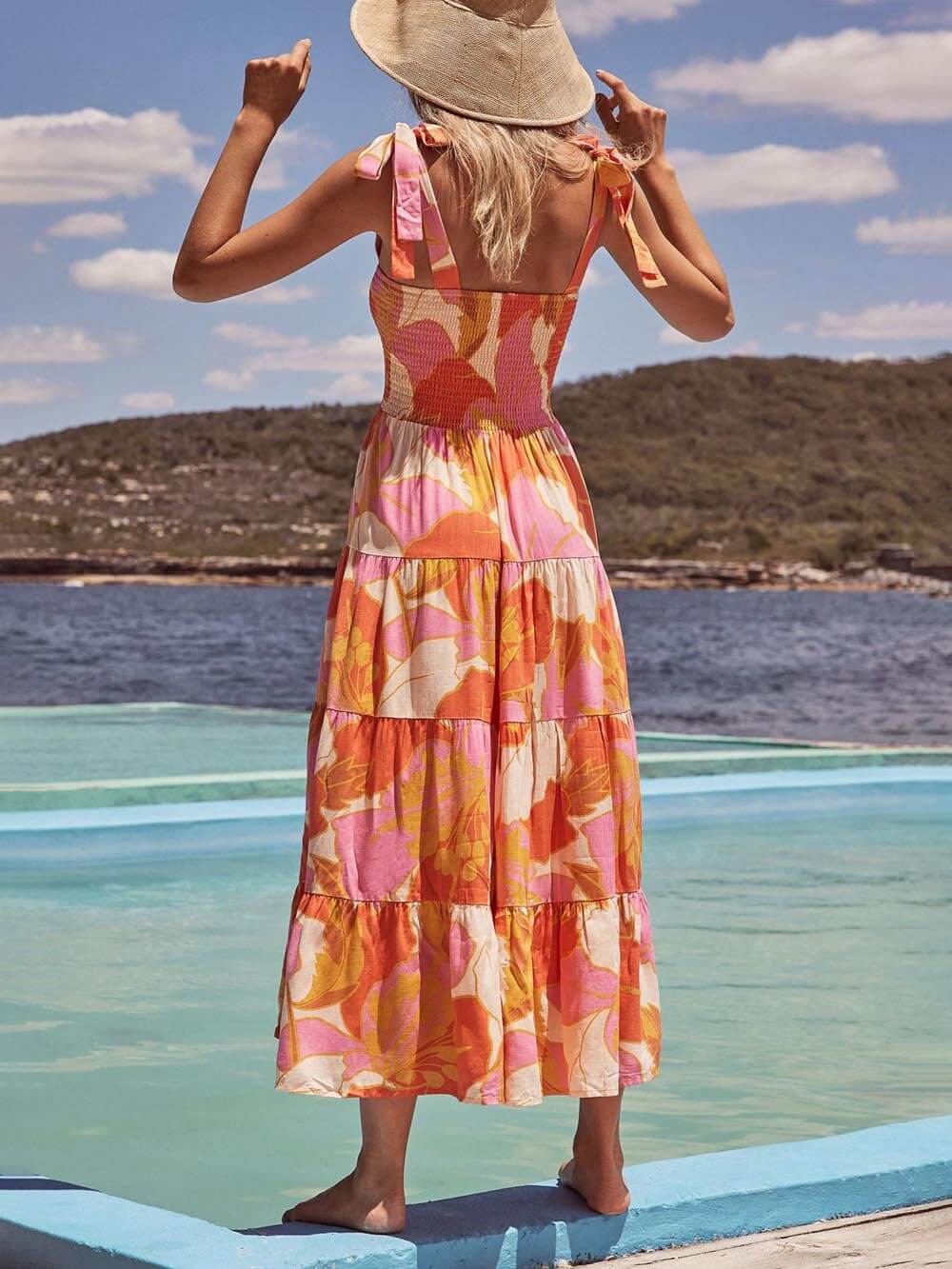 Sea Charm Ärmelloses plissiertes Stretch-Cami-Kleid mit Brustaufdruck