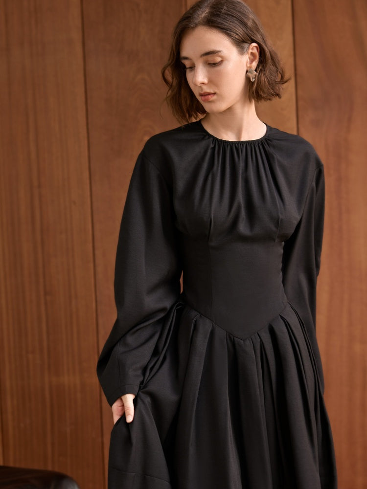 Pariser Falten-Midi-Kleid