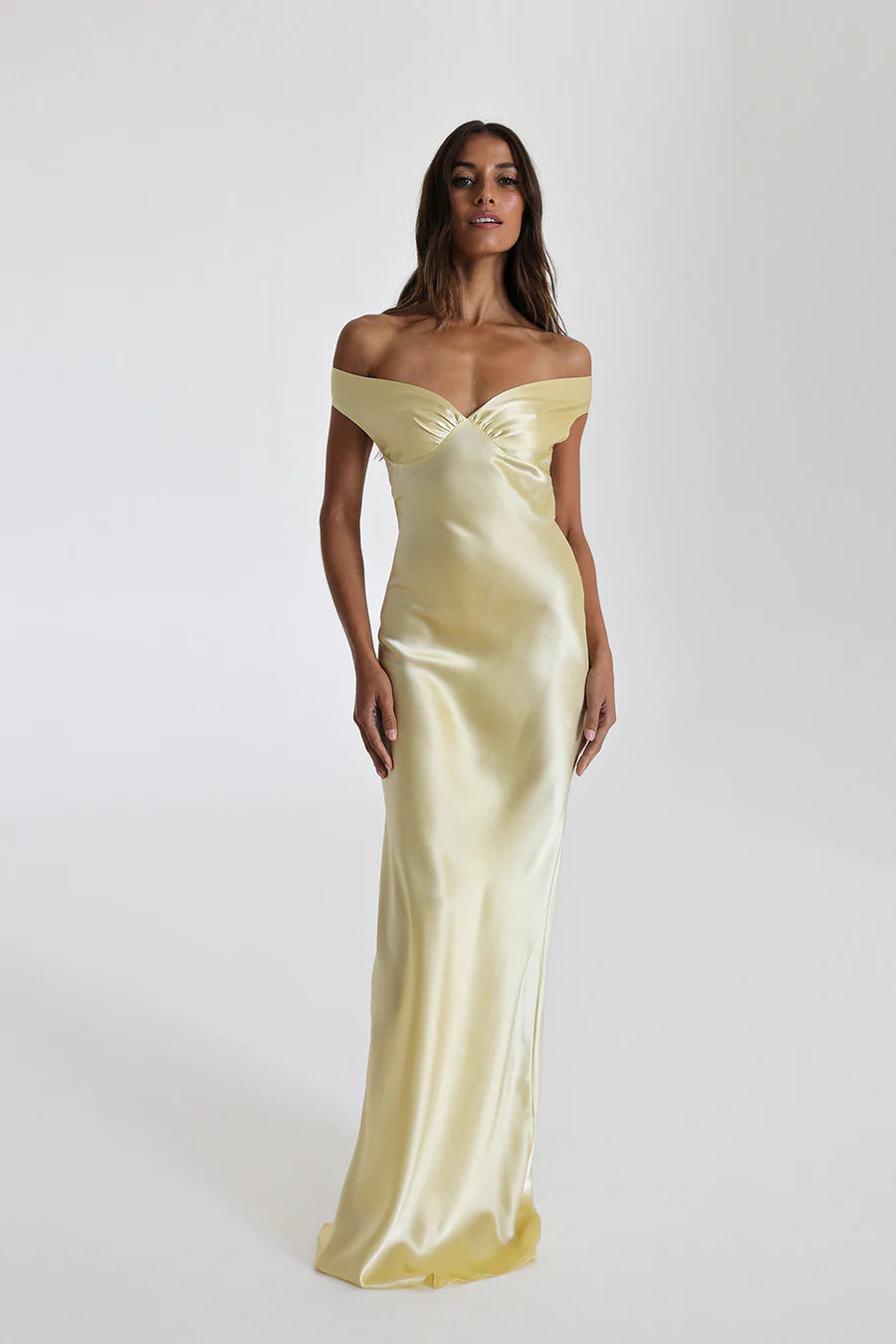 Off-Shoulder Satin-Maxikleid